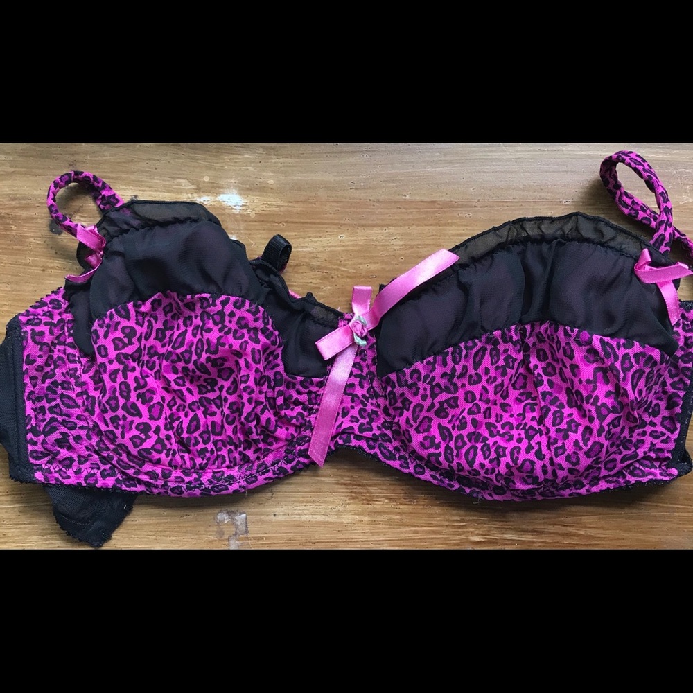 Fredericks of Hollywood Bra. Size 40C